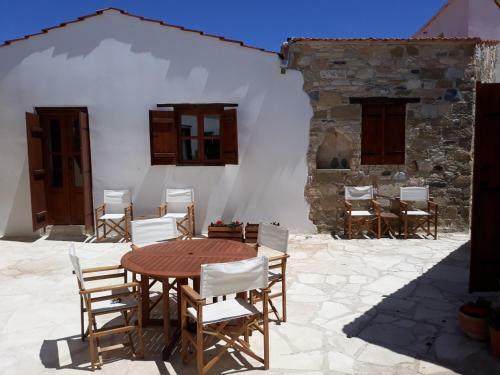 Saint Antonio Maroni Bed & Breakfast