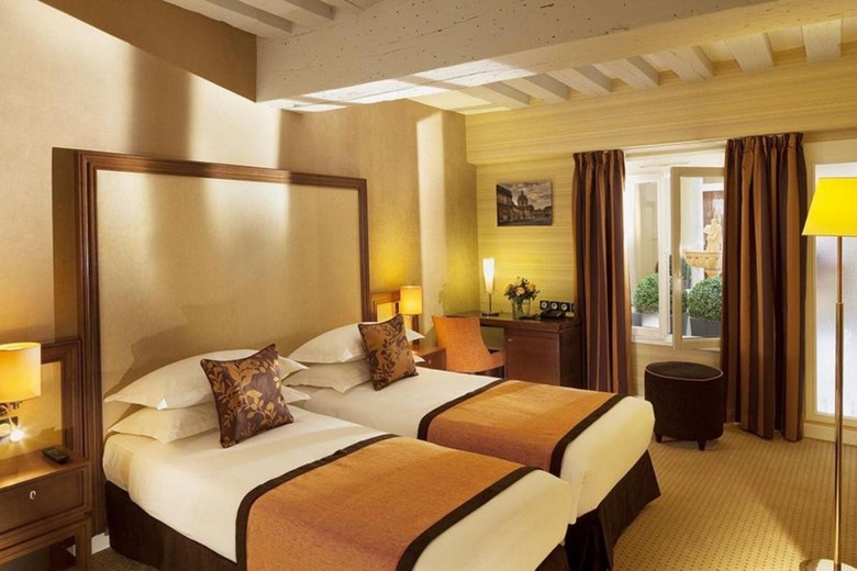 Saint-honor� Hotel