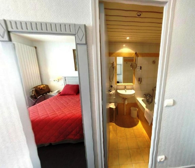 Agate Hotel