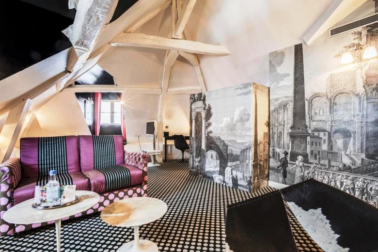 Du Petit Moulin Hotel