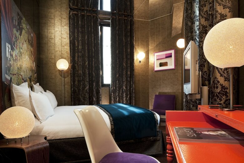 Du Petit Moulin Hotel