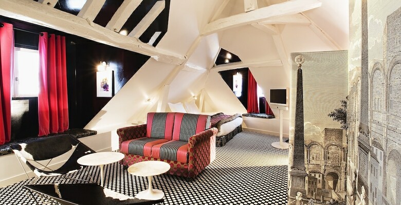 Du Petit Moulin Hotel