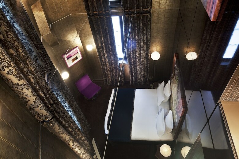 Du Petit Moulin Hotel