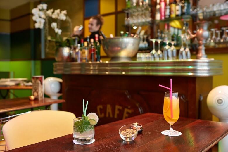 Du Petit Moulin Hotel