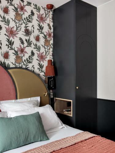 De La Paix Montparnasse Hotel