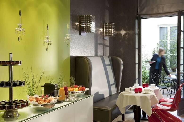 Le Petit Paris Hotel