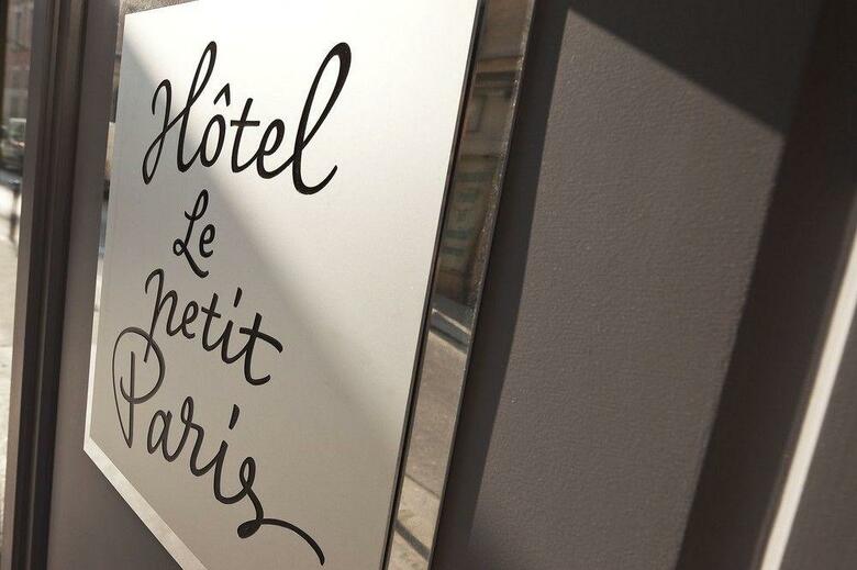 Le Petit Paris Hotel