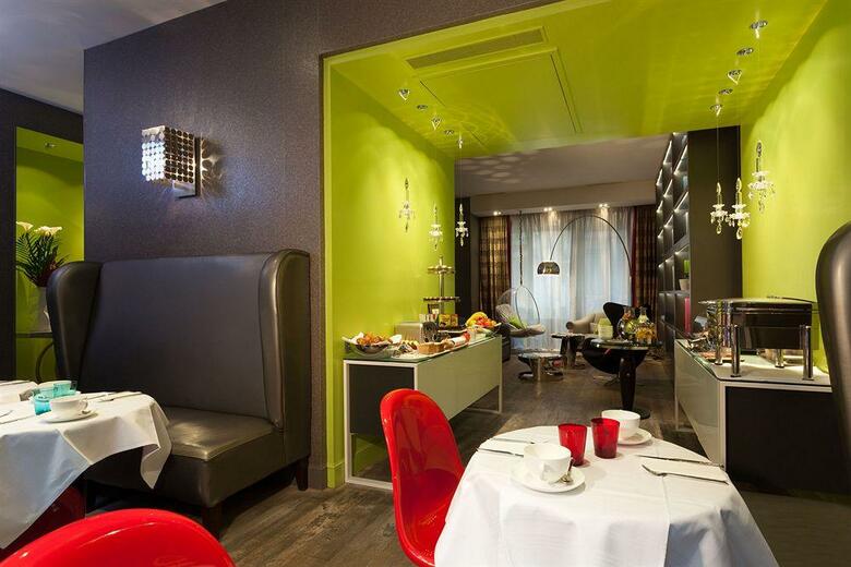 Le Petit Paris Hotel