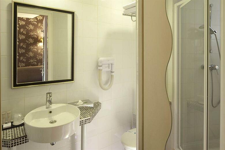 Gramont Opera Hotel