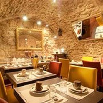 Pointe Rivoli Hotel