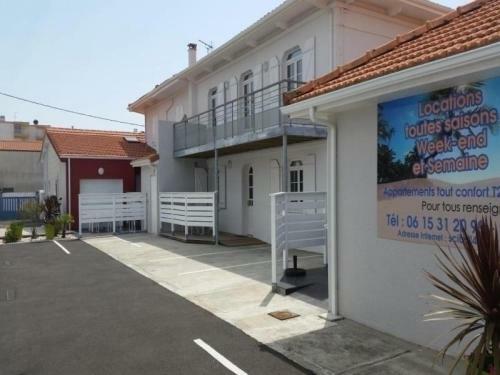 House La Pin�de