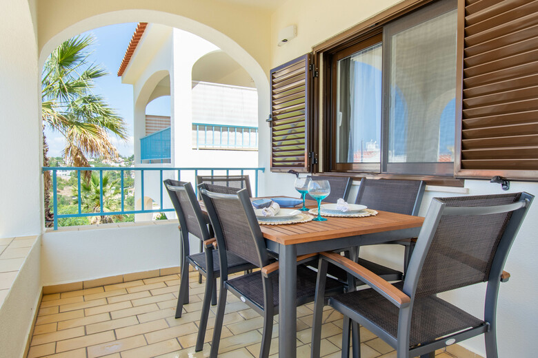 Monte Dourado Aparthotel