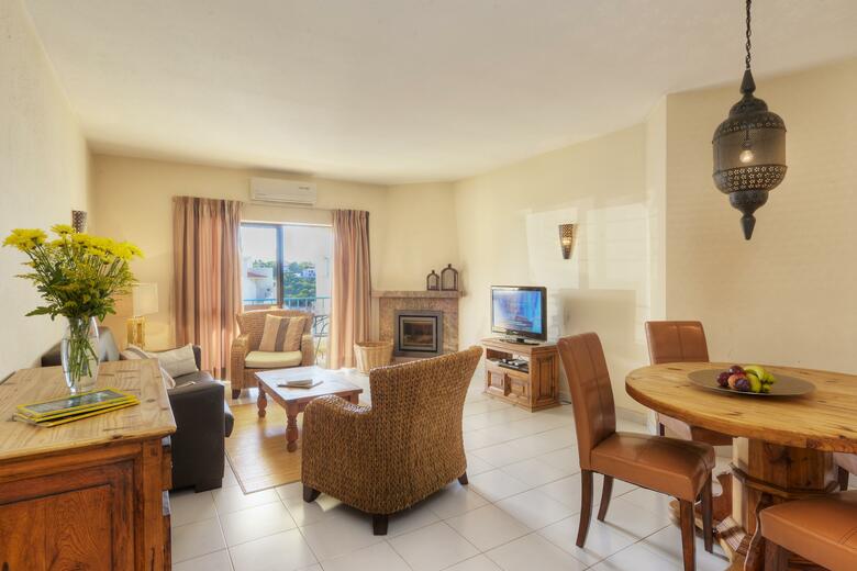 Monte Dourado Aparthotel