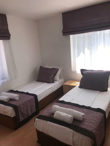 Aurora Guest House Hostel