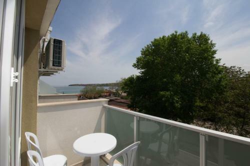 Studios Teodora Apartment