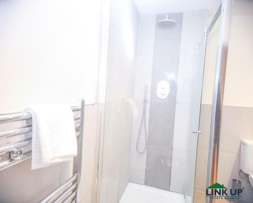 Garden Court Apartment