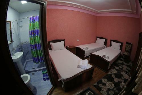 Sherxan House Hostel