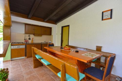 House Rudi 1504
