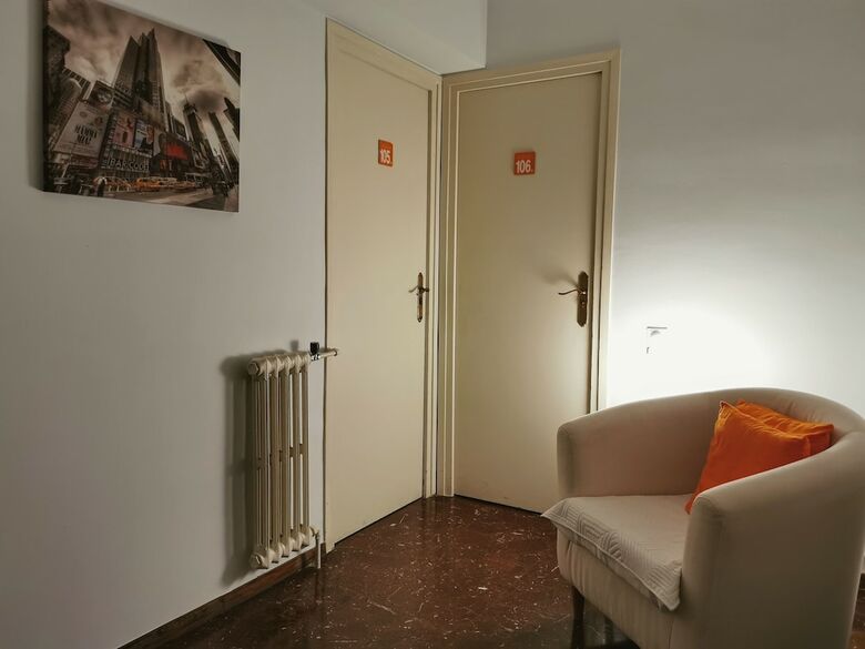 Barcelona City Street Hostel