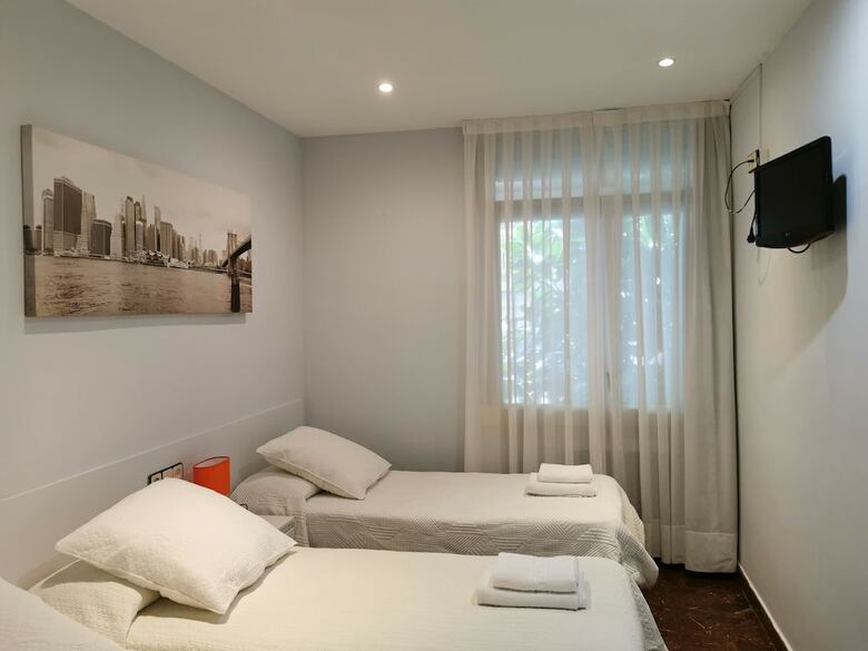 Barcelona City Street Hostel