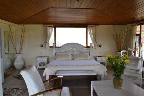 Miravalle Suites Hostel