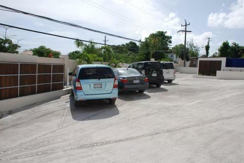 Luxury 2br Home Facing Beach W/pool Montego Bay #3