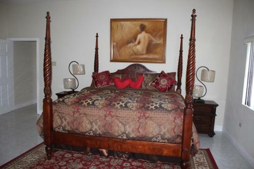 The Royal Kensington Villa