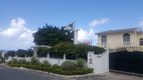 The Royal Kensington Villa