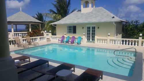 The Royal Kensington Villa