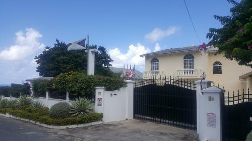 The Royal Kensington Villa