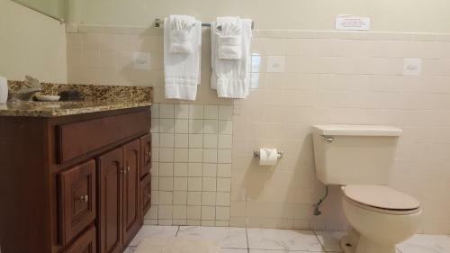 The Royal Kensington Villa