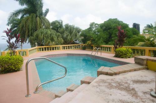Ocean Crest Villa Hostel