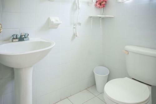 Diamond Villa & Suites Hotel