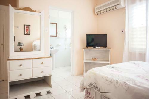 Diamond Villa & Suites Hotel