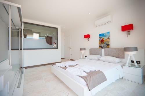Villa Unlimited