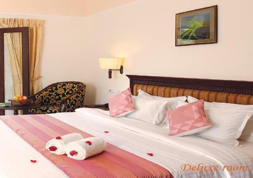 Grand Thekkady Hotel