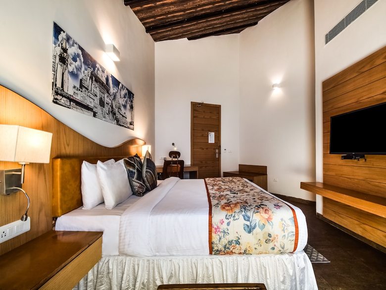 Bamboo Saa Resort & Spa Hotel