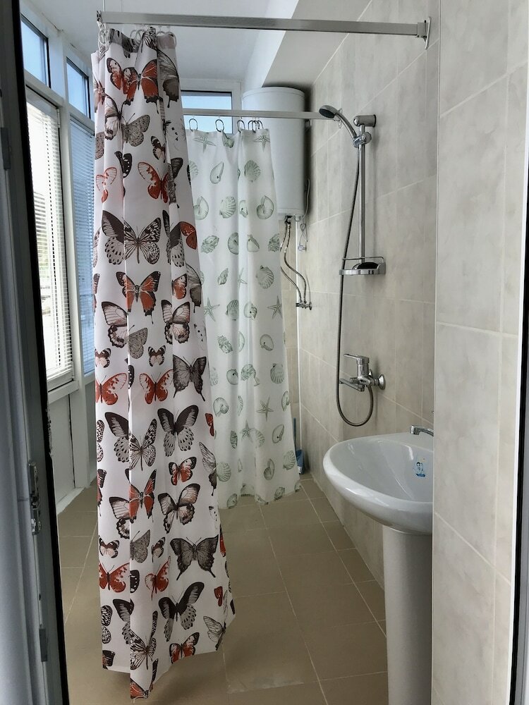 Kavkaz Hotel Hostel
