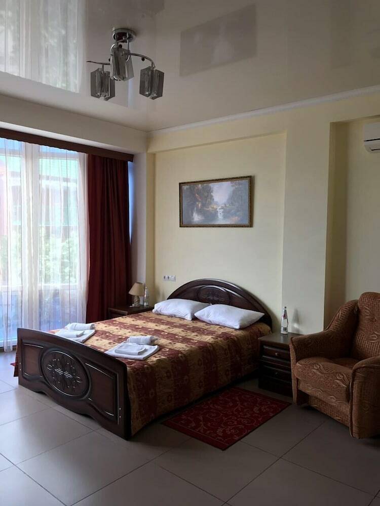 Kavkaz Hotel Hostel