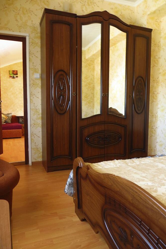 Kavkaz Hotel Hostel