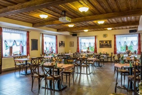 Statek ?esk� L�pa Myslovice Hostel