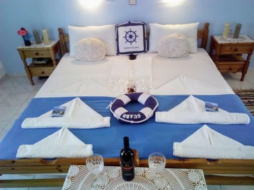 Paradisso Studios Apartment