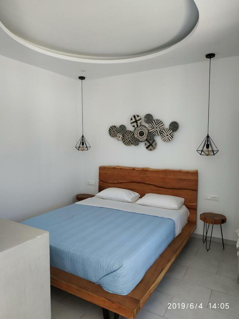 Nikos Rooms Hostel