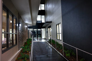 Quest Singleton Aparthotel
