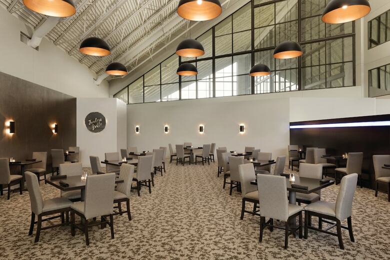 Holiday Inn Bloomington - Normal Hotel
