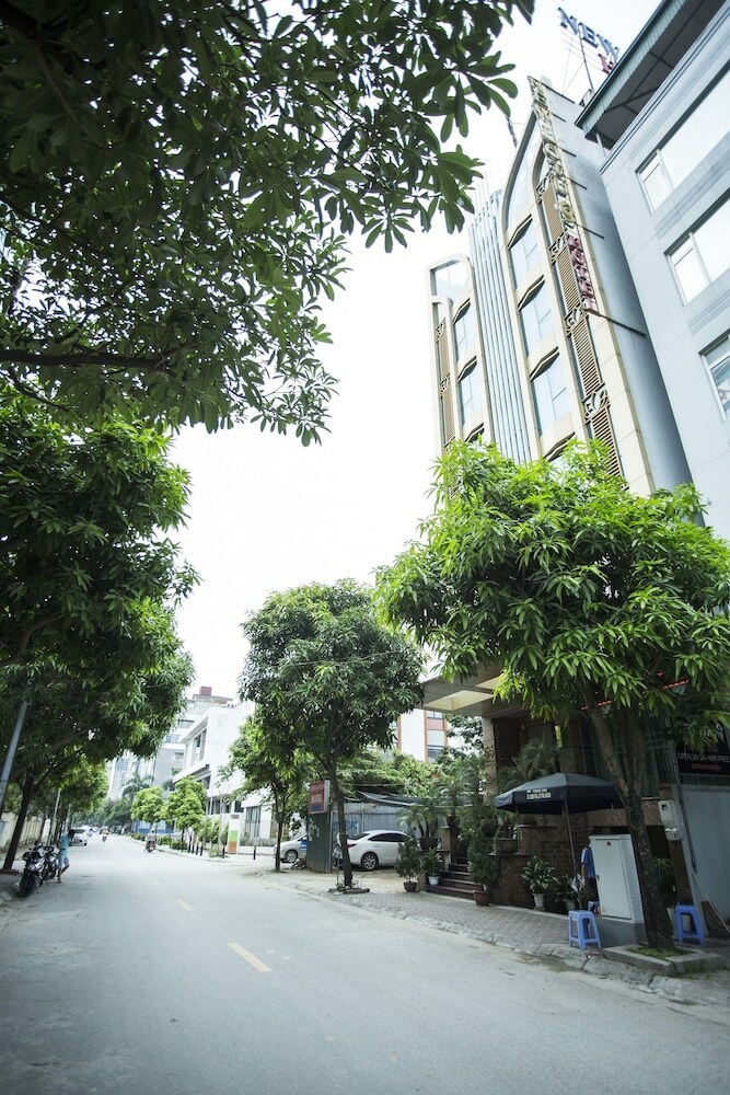 New Lotus Hotel