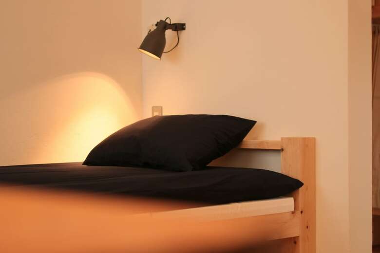 Hostel Lnk (Lodging & Kin) - Hostel