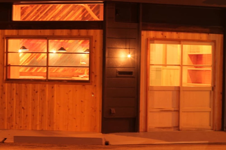 Hostel Lnk (Lodging & Kin) - Hostel