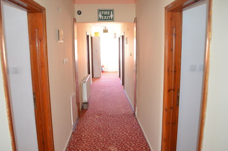 Megas Hotel