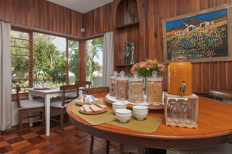 6 Stemmet Lodge Bed & Breakfast
